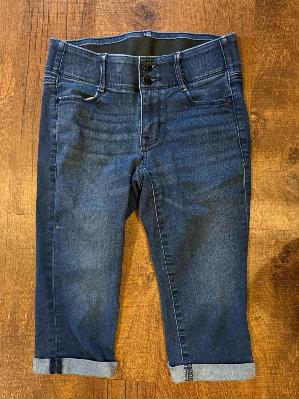 Apt. 9 Dark Blue Capri Stretch Jeans